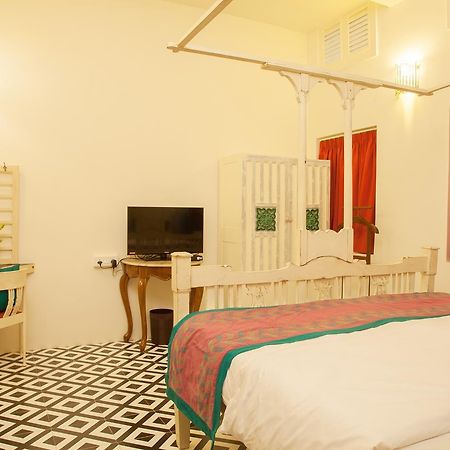 The Ivy House Bed and Breakfast Καλκούτα Εξωτερικό φωτογραφία